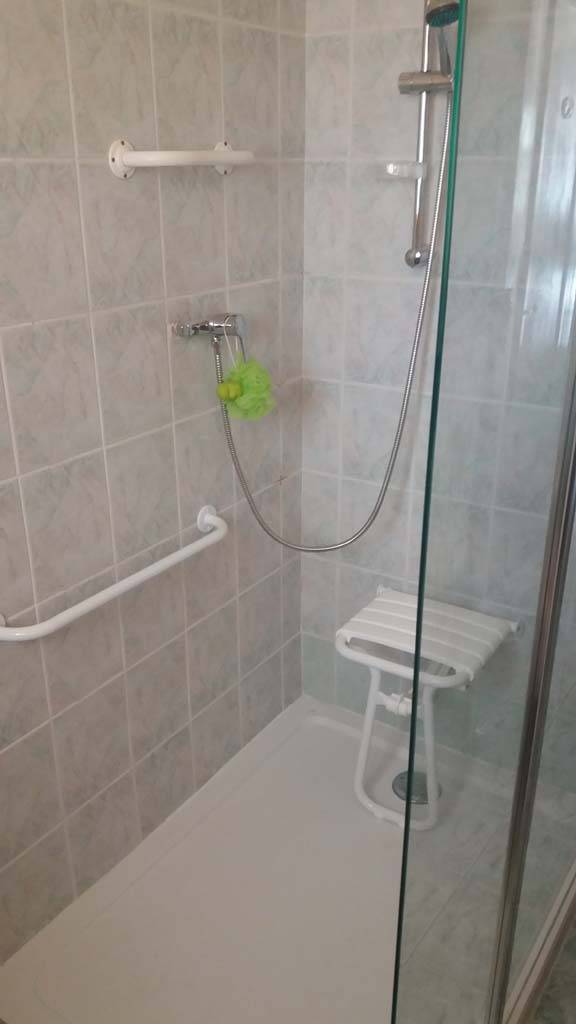 Création salle de bain - F.A.P.C.V à Sainte-Anastasie-sur-Issole